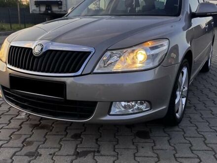 Сірий Шкода Октавія, об'ємом двигуна 1.6 л та пробігом 201 тис. км за 8450 $, фото 1 на Automoto.ua