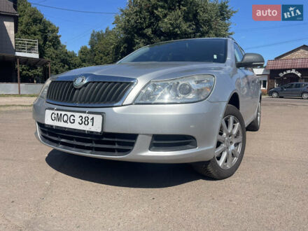 Шкода Октавія 2010 у Бахмаче на Automoto.ua Сірий Шкода Октавія, об'ємом двигуна 1.6 л та пробігом 200 тис. км за 7500 $, фото 1 на Automoto.ua