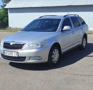 Серый Шкода Октавия, объемом двигателя 1.6 л и пробегом 318 тыс. км за 7900 $, фото 1 на Automoto.ua