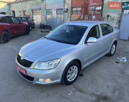 Серый Шкода Октавия, объемом двигателя 1.6 л и пробегом 102 тыс. км за 9999 $, фото 1 на Automoto.ua