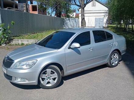 Шкода Октавія 2010 у Мукачеве на Automoto.ua Сірий Шкода Октавія, об'ємом двигуна 1.2 л та пробігом 230 тис. км за 6299 $, фото 1 на Automoto.ua