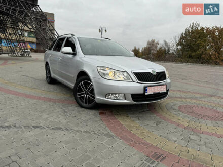 Шкода Октавія 2010 у Харкові на Automoto.ua Сірий Шкода Октавія, об'ємом двигуна 1.8 л та пробігом 195 тис. км за 7950 $, фото 1 на Automoto.ua
