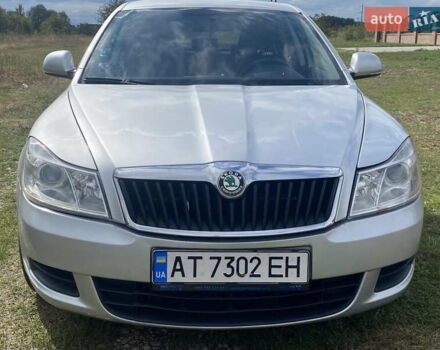 Серый Шкода Октавия, объемом двигателя 1.6 л и пробегом 249 тыс. км за 6200 $, фото 1 на Automoto.ua