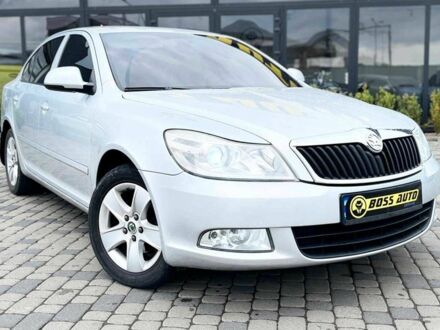 Шкода Октавия 2010 в Мукачеве на Automoto.ua Серый Шкода Октавия, объемом двигателя 1.2 л и пробегом 223 тыс. км за 6690 $, фото 1 на Automoto.ua