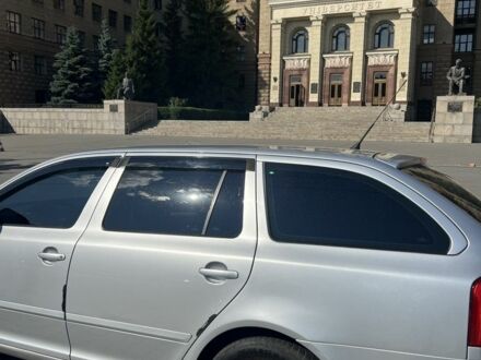 Сірий Шкода Октавія, об'ємом двигуна 1.8 л та пробігом 298 тис. км за 6500 $, фото 1 на Automoto.ua