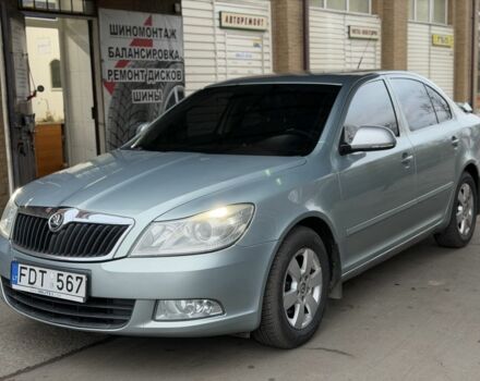 Серый Шкода Октавия, объемом двигателя 1.6 л и пробегом 200 тыс. км за 3350 $, фото 1 на Automoto.ua