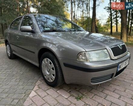 Сірий Шкода Октавія, об'ємом двигуна 1.6 л та пробігом 250 тис. км за 5300 $, фото 1 на Automoto.ua