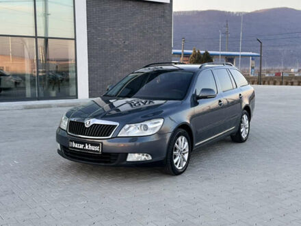 Шкода Октавия 2010 в Хусте на Automoto.ua Серый Шкода Октавия, объемом двигателя 2 л и пробегом 300 тыс. км за 7200 $, фото 1 на Automoto.ua