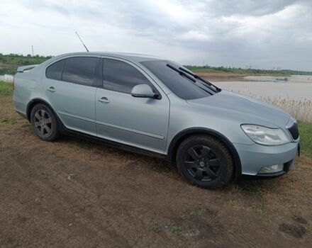 Серый Шкода Октавия, объемом двигателя 1.6 л и пробегом 400 тыс. км за 4350 $, фото 1 на Automoto.ua