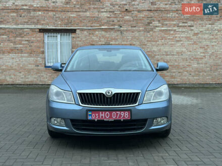 Сірий Шкода Октавія, об'ємом двигуна 1.6 л та пробігом 235 тис. км за 7999 $, фото 1 на Automoto.ua