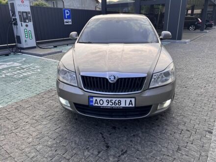 Шкода Октавия 2010 в Тячеве на Automoto.ua Серый Шкода Октавия, объемом двигателя 1.6 л и пробегом 267 тыс. км за 7500 $, фото 1 на Automoto.ua