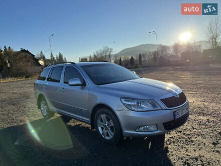 Шкода Октавия 2010 в Львове на Automoto.ua Серый Шкода Октавия, объемом двигателя 1.6 л и пробегом 404 тыс. км за 8000 $, фото 1 на Automoto.ua