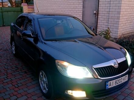 Серый Шкода Октавия, объемом двигателя 1.6 л и пробегом 180 тыс. км за 8600 $, фото 1 на Automoto.ua