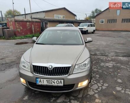 Серый Шкода Октавия, объемом двигателя 1.6 л и пробегом 270 тыс. км за 8200 $, фото 1 на Automoto.ua