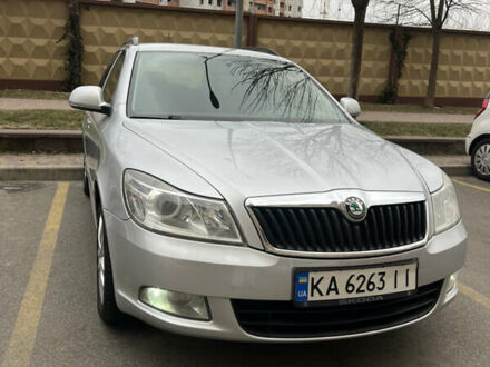 Шкода Октавия 2010 в Киеве на Automoto.ua Серый Шкода Октавия, объемом двигателя 1.6 л и пробегом 263 тыс. км за 7500 $, фото 1 на Automoto.ua