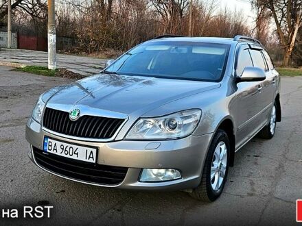 Шкода Октавія 2010 у Желтых Водах на Automoto.ua Сірий Шкода Октавія, об'ємом двигуна 19 л та пробігом 163 тис. км за 7800 $, фото 1 на Automoto.ua