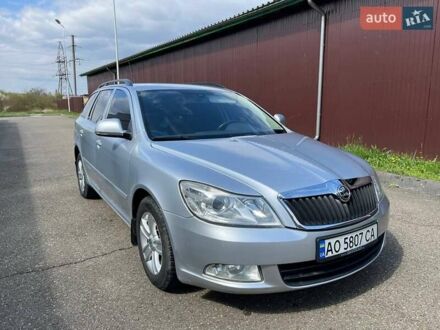 Шкода Октавия 2010 в Виноградове на Automoto.ua Серый Шкода Октавия, объемом двигателя 1.59 л и пробегом 303 тыс. км за 7350 $, фото 1 на Automoto.ua
