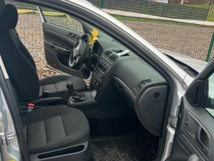 Серый Шкода Октавия, объемом двигателя 1.4 л и пробегом 221 тыс. км за 6950 $, фото 1 на Automoto.ua