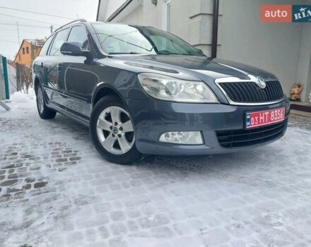 Серый Шкода Октавия, объемом двигателя 2 л и пробегом 228 тыс. км за 9000 $, фото 1 на Automoto.ua