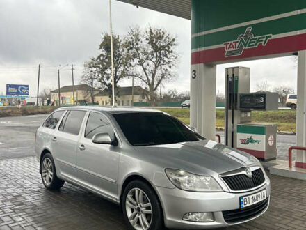 Сірий Шкода Октавія, об'ємом двигуна 1.6 л та пробігом 336 тис. км за 8000 $, фото 1 на Automoto.ua