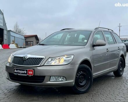 Серый Шкода Октавия, объемом двигателя 1.6 л и пробегом 245 тыс. км за 7500 $, фото 1 на Automoto.ua