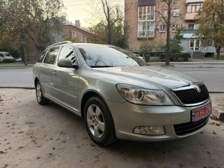 Серый Шкода Октавия, объемом двигателя 1.4 л и пробегом 202 тыс. км за 7500 $, фото 1 на Automoto.ua