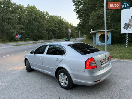 Шкода Октавия 2010 в Виннице на Automoto.ua Серый Шкода Октавия, объемом двигателя 1.6 л и пробегом 120 тыс. км за 9700 $, фото 1 на Automoto.ua