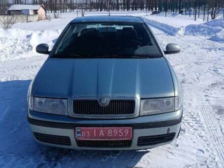 Серый Шкода Октавия, объемом двигателя 1.6 л и пробегом 220 тыс. км за 6900 $, фото 1 на Automoto.ua