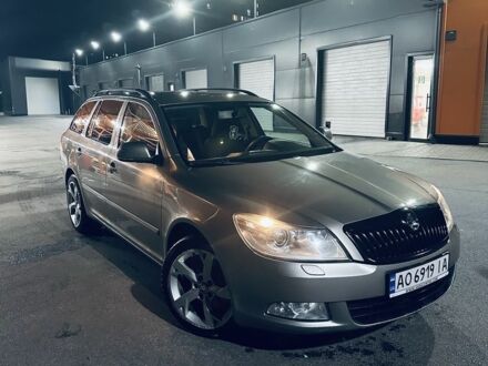 Серый Шкода Октавия, объемом двигателя 1.8 л и пробегом 221 тыс. км за 7500 $, фото 1 на Automoto.ua