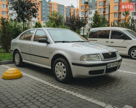 Сірий Шкода Октавія, об'ємом двигуна 1.6 л та пробігом 203 тис. км за 6900 $, фото 1 на Automoto.ua
