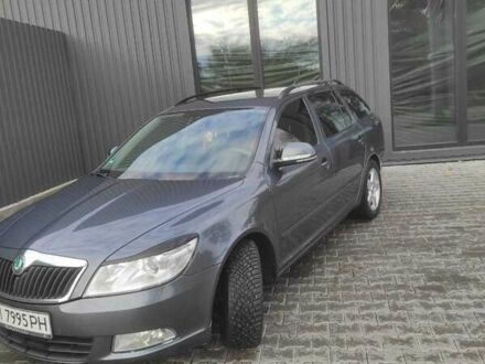 Шкода Октавия 2011 в Боярка на Automoto.ua Серый Шкода Октавия, объемом двигателя 1.6 л и пробегом 290 тыс. км за 8700 $, фото 1 на Automoto.ua