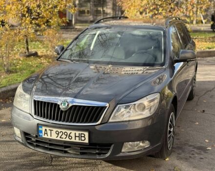 Серый Шкода Октавия, объемом двигателя 1.6 л и пробегом 228 тыс. км за 7900 $, фото 1 на Automoto.ua