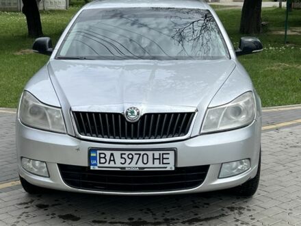 Шкода Октавия 2011 в Любашевке на Automoto.ua Серый Шкода Октавия, объемом двигателя 1.8 л и пробегом 245 тыс. км за 6800 $, фото 1 на Automoto.ua