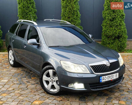 Шкода Октавия 2011 в Мукачеве на Automoto.ua Серый Шкода Октавия, объемом двигателя 1.6 л и пробегом 273 тыс. км за 8000 $, фото 1 на Automoto.ua