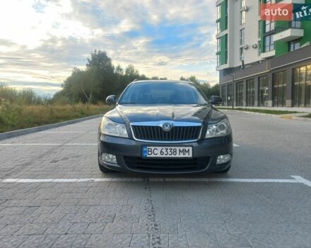 Серый Шкода Октавия, объемом двигателя 1.6 л и пробегом 321 тыс. км за 7900 $, фото 1 на Automoto.ua
