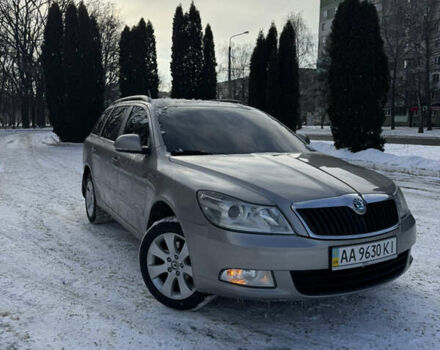Серый Шкода Октавия, объемом двигателя 1.8 л и пробегом 237 тыс. км за 6700 $, фото 1 на Automoto.ua