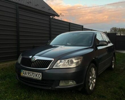 Сірий Шкода Октавія, об'ємом двигуна 1.8 л та пробігом 323 тис. км за 9000 $, фото 1 на Automoto.ua