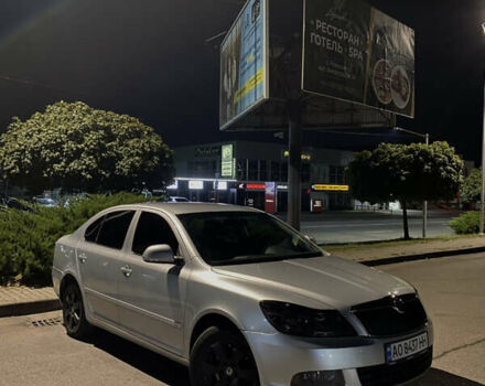 Серый Шкода Октавия, объемом двигателя 2 л и пробегом 320 тыс. км за 8000 $, фото 1 на Automoto.ua