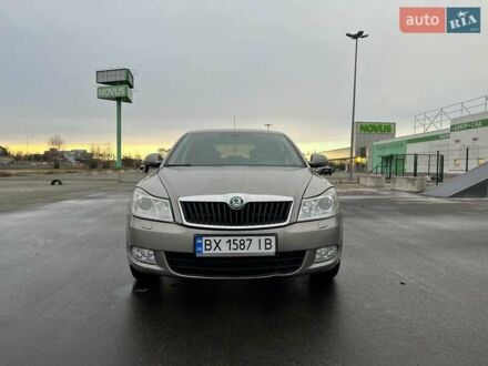 Шкода Октавия 2011 в Киеве на Automoto.ua Серый Шкода Октавия, объемом двигателя 1.6 л и пробегом 238 тыс. км за 7350 $, фото 1 на Automoto.ua