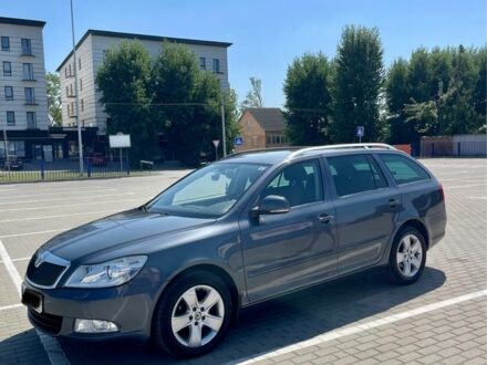 Серый Шкода Октавия, объемом двигателя 1.4 л и пробегом 224 тыс. км за 8000 $, фото 1 на Automoto.ua