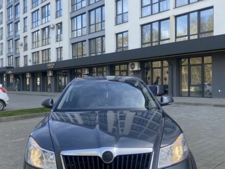 Шкода Октавия 2011 в Новояворовск на Automoto.ua Серый Шкода Октавия, объемом двигателя 1.9 л и пробегом 247 тыс. км за 8200 $, фото 1 на Automoto.ua