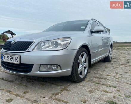 Серый Шкода Октавия, объемом двигателя 1.6 л и пробегом 264 тыс. км за 7800 $, фото 1 на Automoto.ua