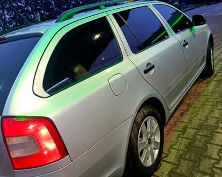 Серый Шкода Октавия, объемом двигателя 1.6 л и пробегом 266 тыс. км за 7500 $, фото 1 на Automoto.ua