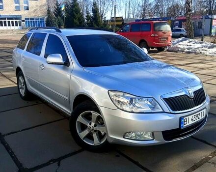 Серый Шкода Октавия, объемом двигателя 1.6 л и пробегом 230 тыс. км за 7800 $, фото 1 на Automoto.ua