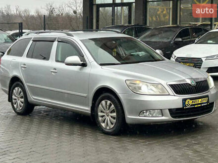 Шкода Октавия 2011 в Черновцах на Automoto.ua Серый Шкода Октавия, объемом двигателя 1.6 л и пробегом 283 тыс. км за 8700 $, фото 1 на Automoto.ua