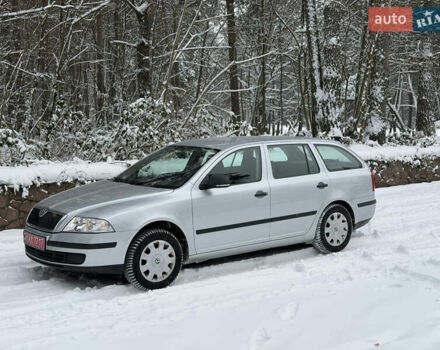 Серый Шкода Октавия, объемом двигателя 1.6 л и пробегом 198 тыс. км за 6999 $, фото 1 на Automoto.ua