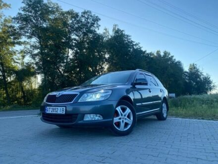 Шкода Октавія 2011 у Тлумаче на Automoto.ua Сірий Шкода Октавія, об'ємом двигуна 2 л та пробігом 263 тис. км за 8700 $, фото 1 на Automoto.ua