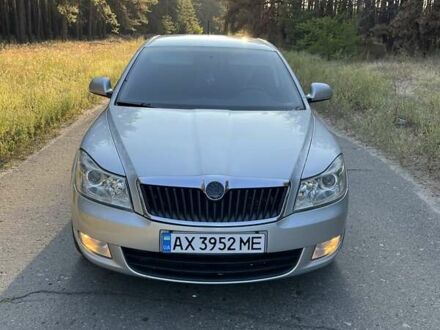 Шкода Октавія 2011 у Харкові на Automoto.ua Сірий Шкода Октавія, об'ємом двигуна 1.8 л та пробігом 165 тис. км за 9800 $, фото 1 на Automoto.ua