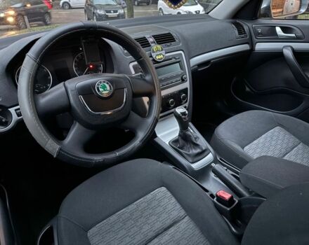 Сірий Шкода Октавія, об'ємом двигуна 1.8 л та пробігом 159 тис. км за 7585 $, фото 1 на Automoto.ua