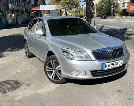 Сірий Шкода Октавія, об'ємом двигуна 1.8 л та пробігом 267 тис. км за 8200 $, фото 1 на Automoto.ua